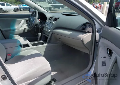 2011 Toyota Camry Le z USA, uszkodzony, nr VIN 4T4BF3EK0BR162033